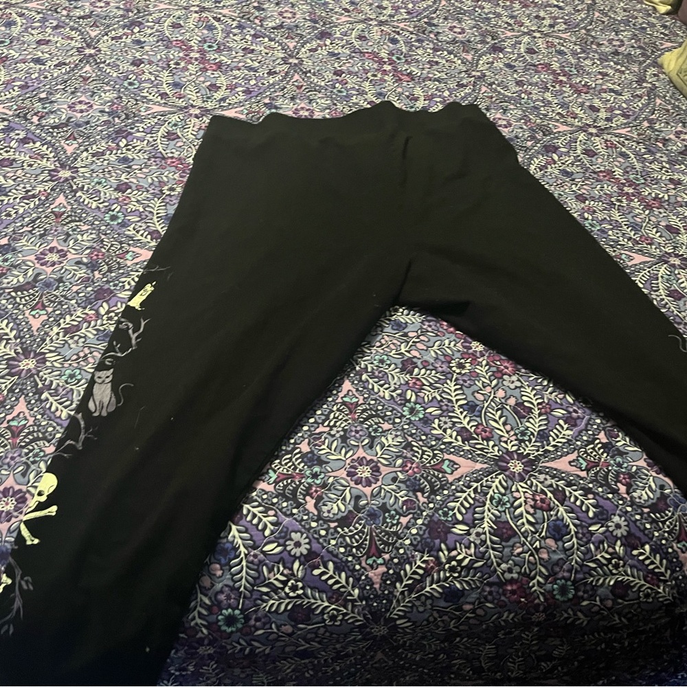 Torrid Hocus Pocus leggings